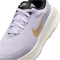 NIKE Legend Essential 4 Fitnessschuhe Damen 501 - amethyst tint/metallic gold-phantom 42
