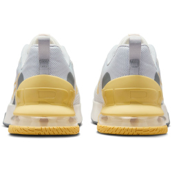 NIKE Air Max Alpha Trainer 6 Fitnessschuhe Herren 104 - sail/saturn gold-lt smoke grey 41