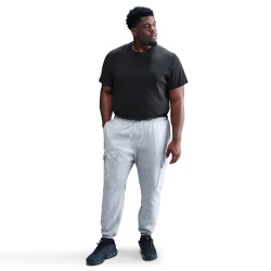 NIKE Club Fleece Cargohose Herren 063 - dk grey heather/lt smoke grey/white XS