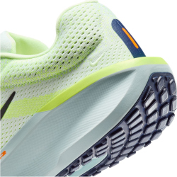 NIKE Winflo 11 Laufschuhe Damen 304 - barely green/black-volt-total orange 37.5
