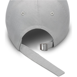 NIKE Club Futura Wash Cap Kinder 073 - particle grey/white