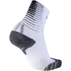 UYN Run Fit Laufsocken mit Cool-Air-Flow Technologie...
