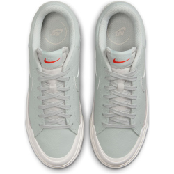 NIKE Court Legacy Lift Plateau Sneaker Damen 003 - light silver/feather-sail-picante red 40.5