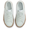 NIKE Court Legacy Sneaker Jungen 006 - light silver/white-gum dark brown 33
