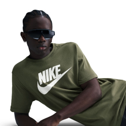 NIKE Sportswear T-Shirt Herren 222 - medium olive XS