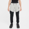 NIKE Sportswear Tech Fleece Jogginghose Jungen 012 - black/dk grey heather/black/black XS (122-128 cm)