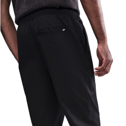 NIKE Club Woven Taper Jogginghose Herren 011 - black/white XS