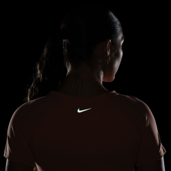 NIKE One Fitted Dri-FIT T-Shirt Damen