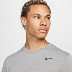 NIKE Dri-FIT Legend langarm Fitnessshirt Herren 063 -...