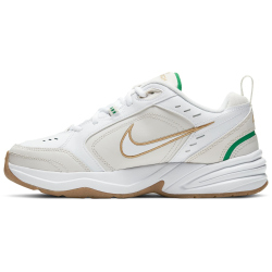 NIKE Air Monarch IV Fitnessschuhe Herren 103 - white/metallic gold-phantom-lucky green 40.5