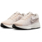 NIKE Run Defy Laufschuhe Damen 100 - lt orewood brn/college grey-cave stone 40