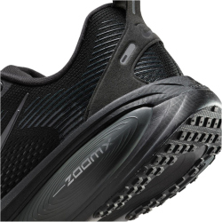 NIKE Vomero 18 Laufschuhe Herren 005 - black/black-dk...