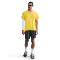 NIKE UV Miler Dri-FIT kurzarm Laufshirt Herren 718 -...