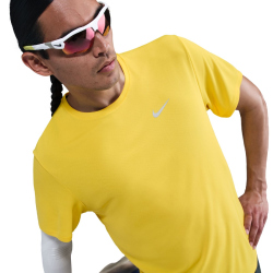 NIKE UV Miler Dri-FIT kurzarm Laufshirt Herren 718 -...