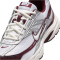 NIKE Initiator Sneaker Damen 111 - white/sail-sail-burgundy crush 44