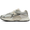 NIKE V5 RNR Sneaker Damen 104 - summit white/lt orewood brn-sail-black 35.5
