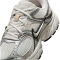 NIKE V5 RNR Sneaker Damen 104 - summit white/lt orewood brn-sail-black 35.5