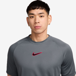 NIKE Academy Dri-FIT Fußball Trainingsshirt Herren...
