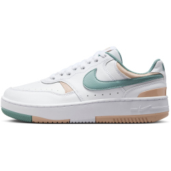 NIKE Gamma Force Sneaker Damen 118 -...