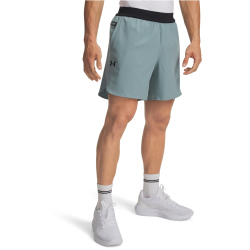 UNDER ARMOUR PEAK Woven Shorts Herren 323 - serpentine/black S