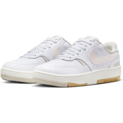 NIKE Gamma Force Sneaker Damen