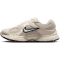 NIKE V5 RNR Sneaker Damen 100 - lt orewood brn/pale ivory-black 35.5
