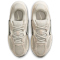 NIKE V5 RNR Sneaker Damen 100 - lt orewood brn/pale ivory-black 35.5