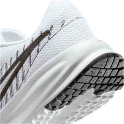 NIKE Run Defy Laufschuhe Damen 101 - white/black-smoke...