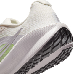NIKE Downshifter 13 Laufschuhe Damen 106 - sail/metallic...