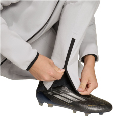 adidas Tiro Tech Jogginghose Kinder KF6060 - team light...