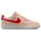 NIKE Court Vision Low-Top Sneaker Damen 605 - washed coral/picante red-picante red 42.5