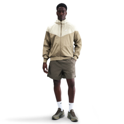 NIKE Sportswear Windrunner Kapuzenjacke Herren 297 - parachute beige/lt khaki/white M