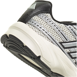 adidas Technochaos 2000 Sneaker Damen HQ7289 - chalk white/silver met./core black 36