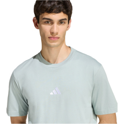 adidas Essentials Small Logo Single Jersey T-Shirt Herren KC0903 - wonder sage/white S