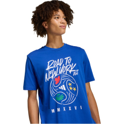 adidas FIFA WM 2026 Road To NY/NJ Graphic T-Shirt Herren KB2534 - team royal blue S