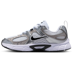NIKE V5 RNR Sneaker Kinder