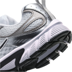 NIKE V5 RNR Sneaker Kinder