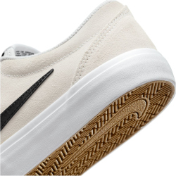 NIKE Charge Suede Sneaker Damen 101 -...