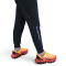 NIKE Sportswear Club Fleece Brand Energy Jogginghose Kinder 010 - black/black/safety orange M (137-147 cm)