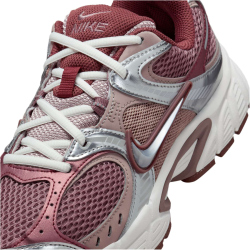 NIKE V5 RNR Sneaker Damen 200 - smokey mauve/metallic silver-red sepia 37.5