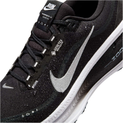 NIKE Vomero 18 Gore-Tex Laufschuhe Herren 002 - black/metallic silver-anthracite-white 41