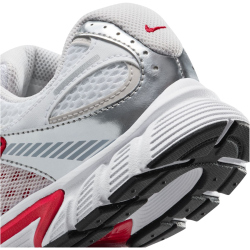 NIKE V5 RNR Sneaker Kinder 105 - white/black-gym red-vast grey 38