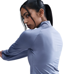 NIKE Swift Dri-FIT UV 1/2-Zip Laufshirt Damen 499 - world...