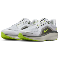 NIKE Winflo 11 GORE-TEX Weatherized Laufschuhe Herren 005 - lt smoke grey/cyber-pure platinum 42