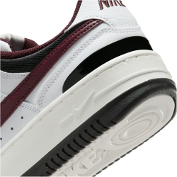 NIKE Gamma Force Sneaker Damen 119 - white/burgundy crush-black-sail 37.5
