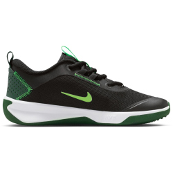 NIKE Omni Multi-Court Hallenschuhe Kinder 012 - black/fir-green strike 38