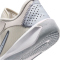 NIKE Omni Multi-Court Hallenschuhe Kinder 013 - platinum tint/ghost-light carbon 30