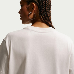 NIKE Sportswear Classic T-Shirt Damen 072 - light bone S