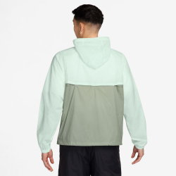 NIKE Windrunner Lightweight UV-Repel Kapuzenjacke Herren 394 - barely green/jade horizon/white S