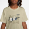 NIKE Sportswear Club T-Shirt Kinder 229 - lt khaki S (128-137 cm)